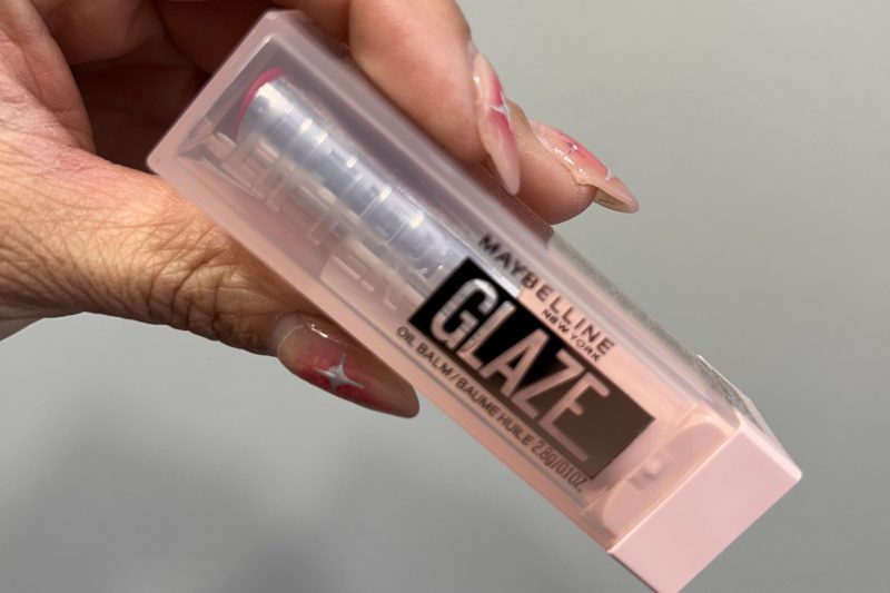 Maybelline New York – Lifter Glaze Bálsamo Labial – “Rose Bite”