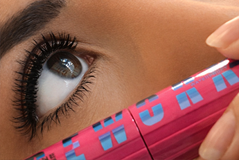 Maybelline New York – Firework Mascara