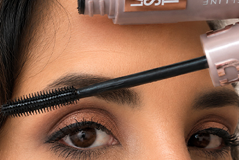 Maybelline New York – Lash Sensational Body Waterproof – Very Black